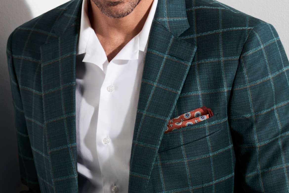 5 Tips for Wearing a Pocket Square With Your Suit