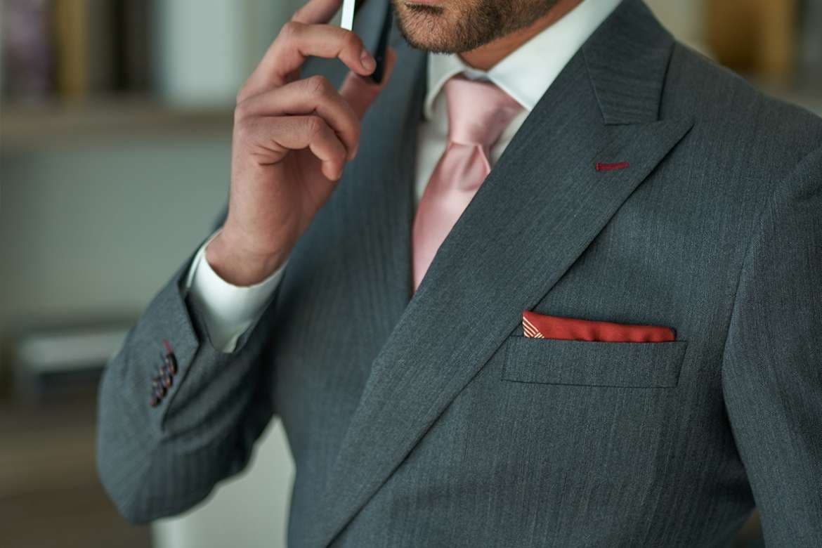 5 Details That Distinguish a Bespoke Suit From Off the Rack
